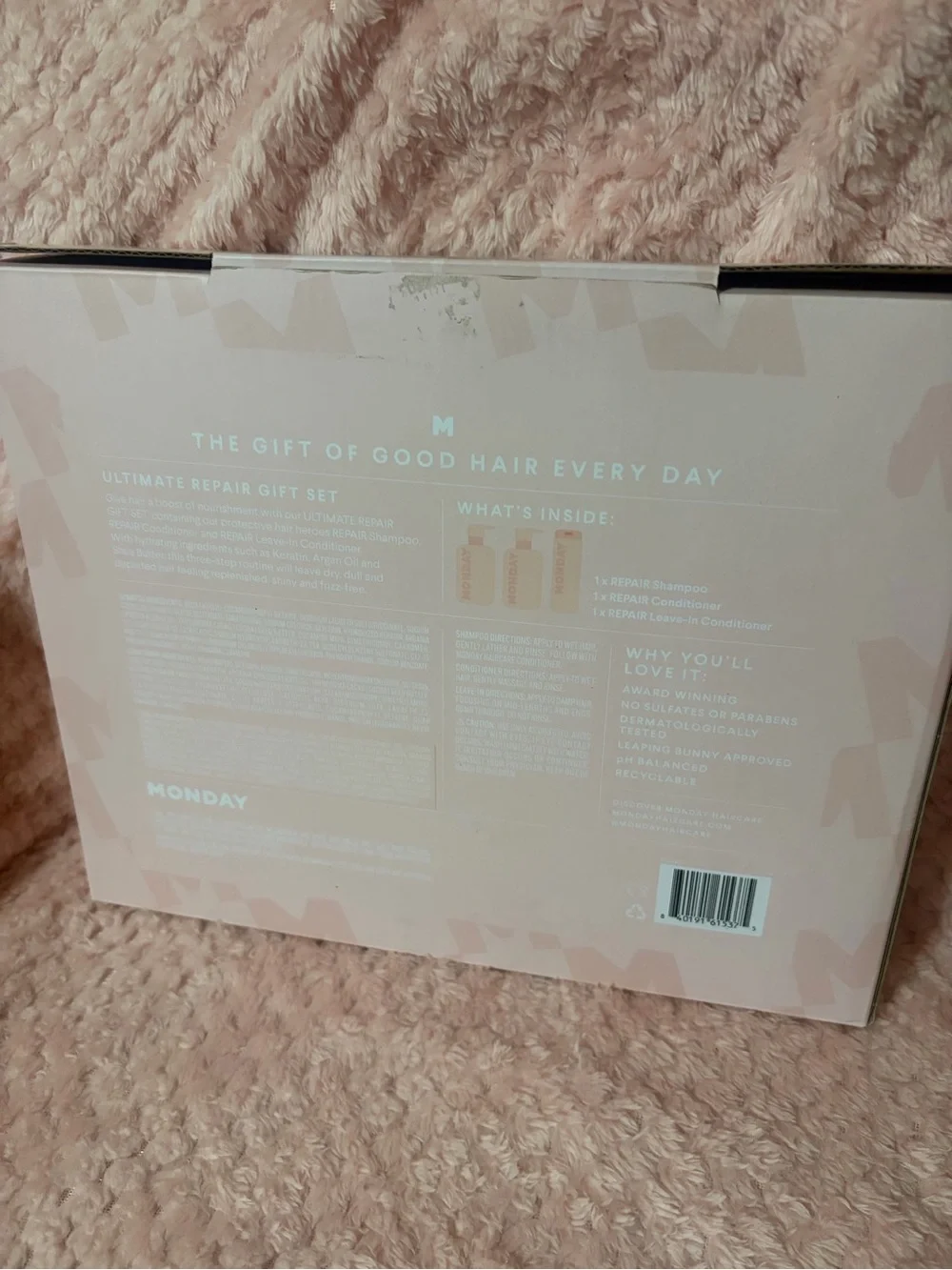 Monday Haircare Ultimate Repair Gift Set Repair Shampoo Repair Conditioner And